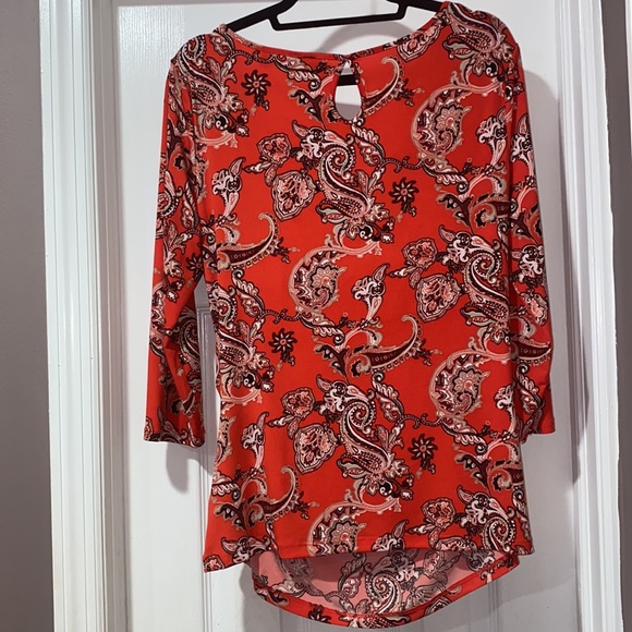 NY&C Red Orange Patterned Long Sleeve Blouse - LARGE - Picture 2 of 5